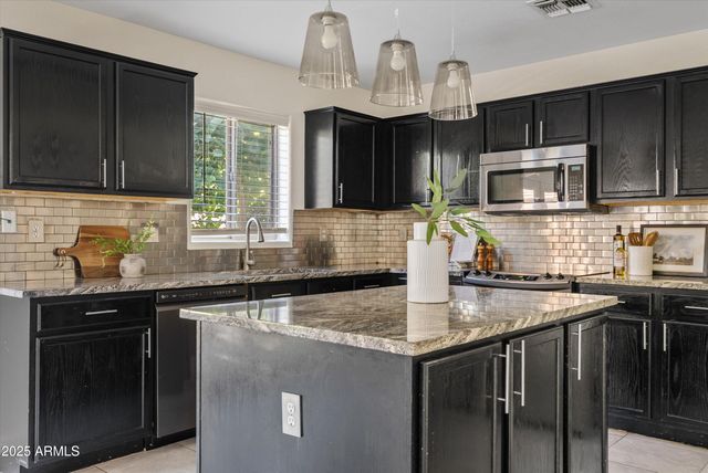 504 E ANASTASIA Street, San Tan Valley, AZ 85140