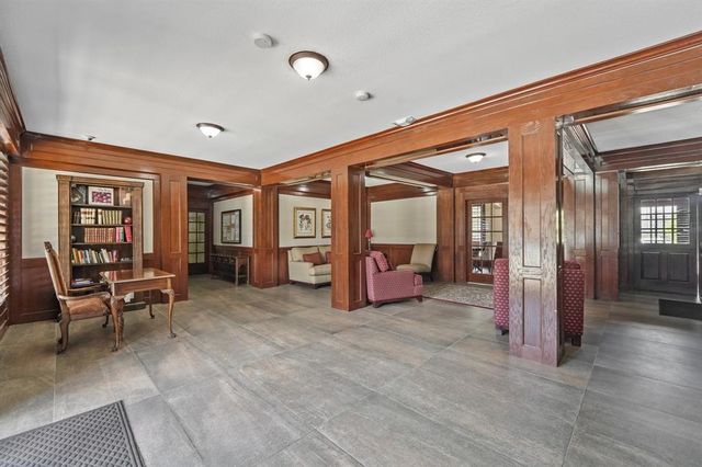 2400 N Braeswood Boulevard 111, Houston, TX 77030