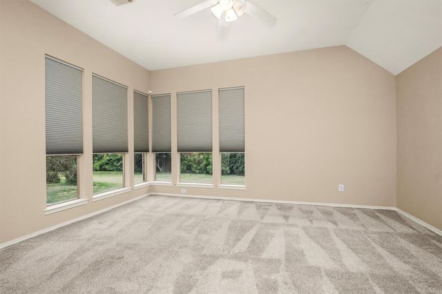 11 Crestview Trail, Houston, TX 77082