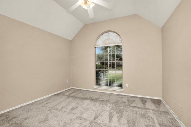 11 Crestview Trail, Houston, TX 77082