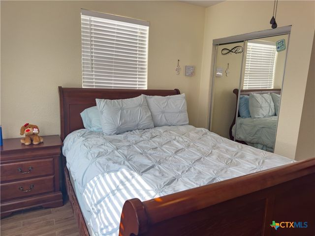 1296 Brownson Road, Victoria, TX 77905