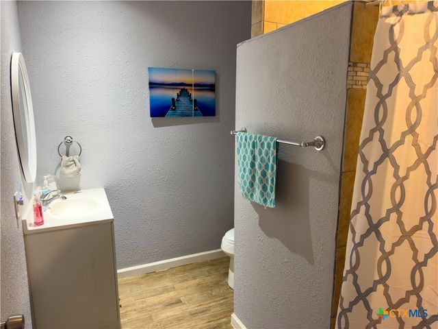 1296 Brownson Road, Victoria, TX 77905