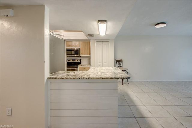 1202 Cape Coral PKWY W 107, Cape Coral, FL 33914