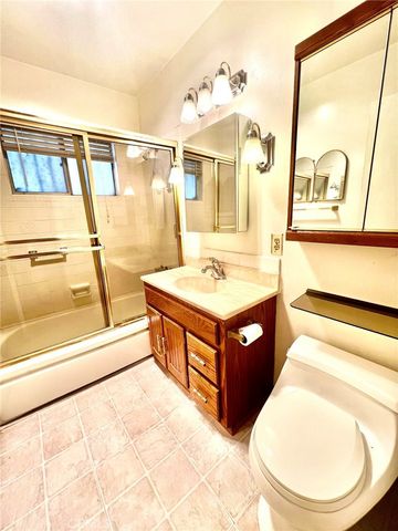 1554 W 207th Street, Los Angeles, CA 90501