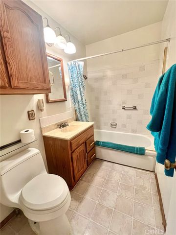 1554 W 207th Street, Los Angeles, CA 90501