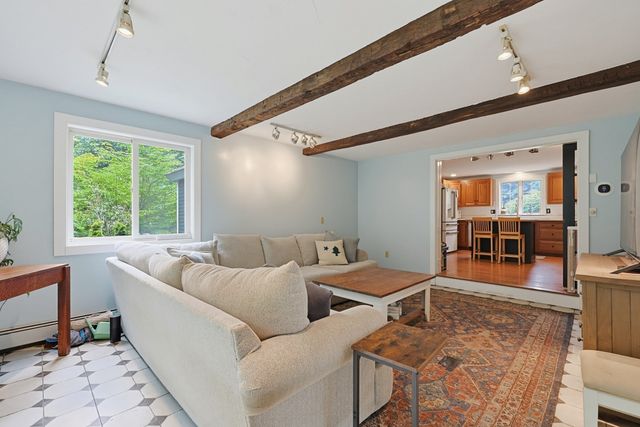 79 Mount Lebanon St, Pepperell, MA 01463