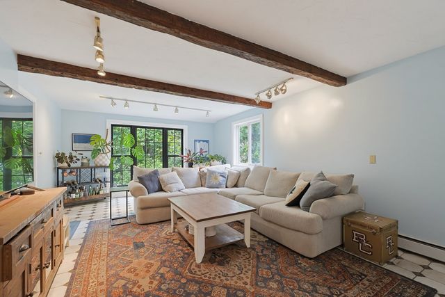 79 Mount Lebanon St, Pepperell, MA 01463