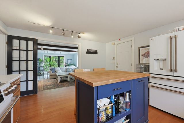 79 Mount Lebanon St, Pepperell, MA 01463