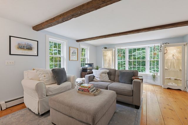 79 Mount Lebanon St, Pepperell, MA 01463