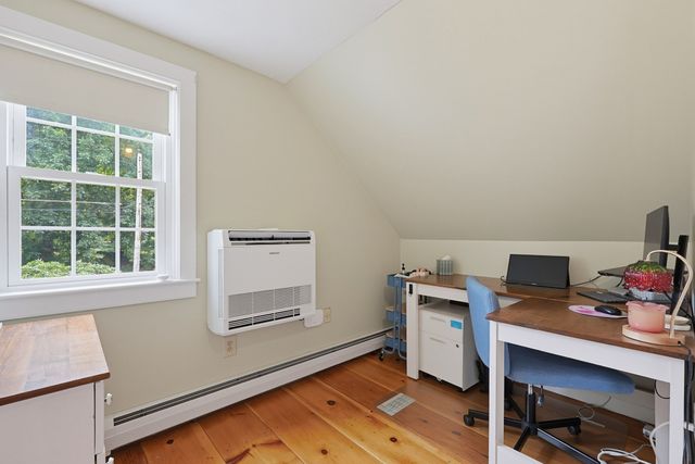 79 Mount Lebanon St, Pepperell, MA 01463