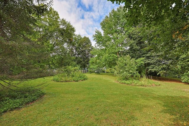 79 Mount Lebanon St, Pepperell, MA 01463