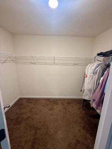 808 Saddle Avenue, Pataskala, OH 43062