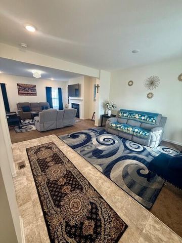 808 Saddle Avenue, Pataskala, OH 43062