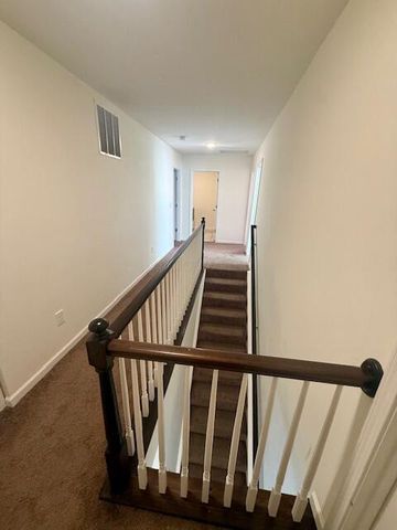 808 Saddle Avenue, Pataskala, OH 43062