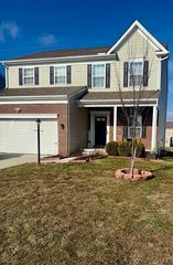 808 Saddle Avenue, Pataskala, OH 43062