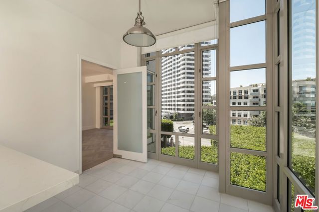 10580 WILSHIRE Boulevard 4NE, Los Angeles, CA 90024