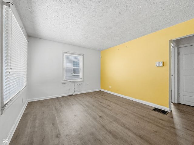 1929 N Linwood Avenue, Indianapolis, IN 46218