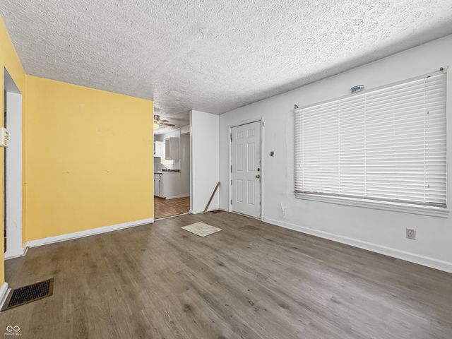 1929 N Linwood Avenue, Indianapolis, IN 46218