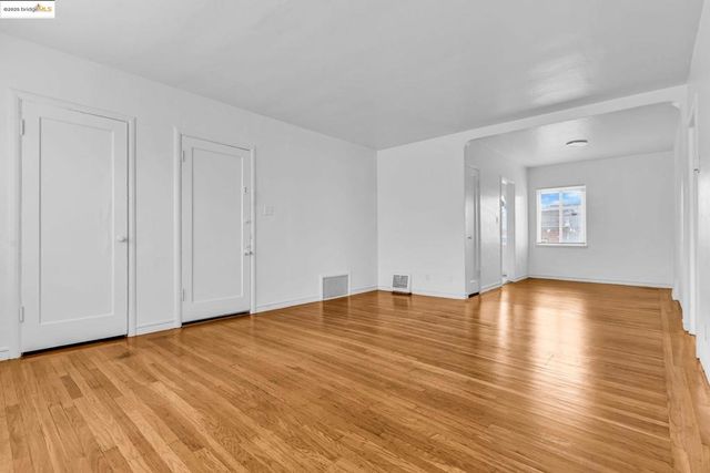 5492 Ruth Ave, Oakland, CA 94601