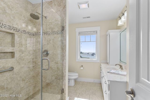 516 Blue Heron Drive, Newport, NC 28570
