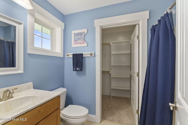 516 Blue Heron Drive, Newport, NC 28570