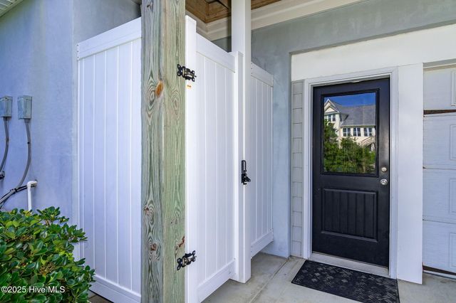 516 Blue Heron Drive, Newport, NC 28570