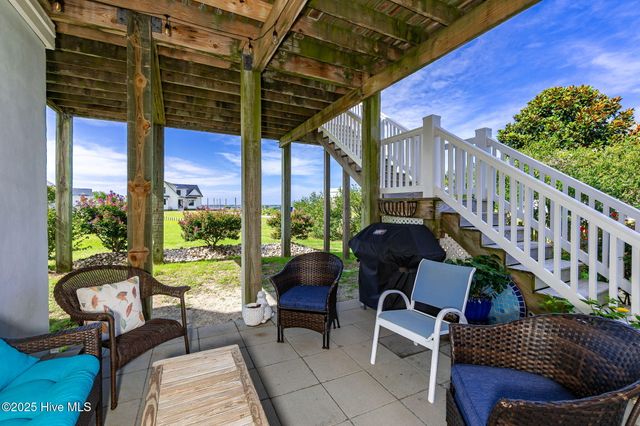 516 Blue Heron Drive, Newport, NC 28570