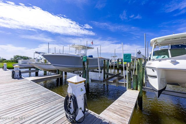 516 Blue Heron Drive, Newport, NC 28570