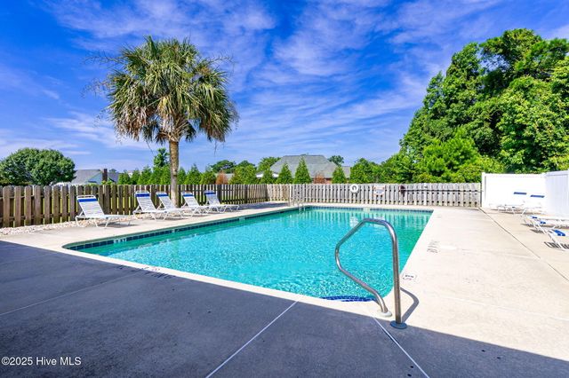 516 Blue Heron Drive, Newport, NC 28570