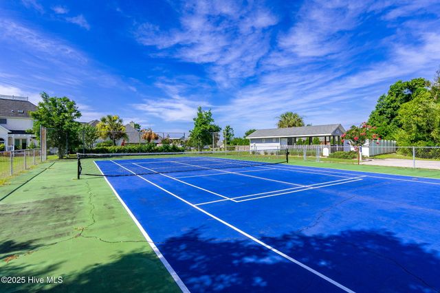 516 Blue Heron Drive, Newport, NC 28570