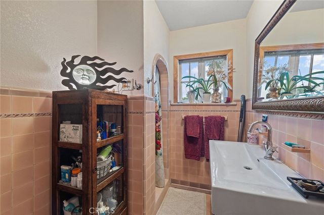 8404 Catalina, Whittier, CA 90605