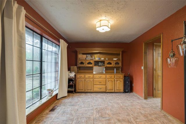 11784 Woodland Hill Drive, Choctaw, OK 73020