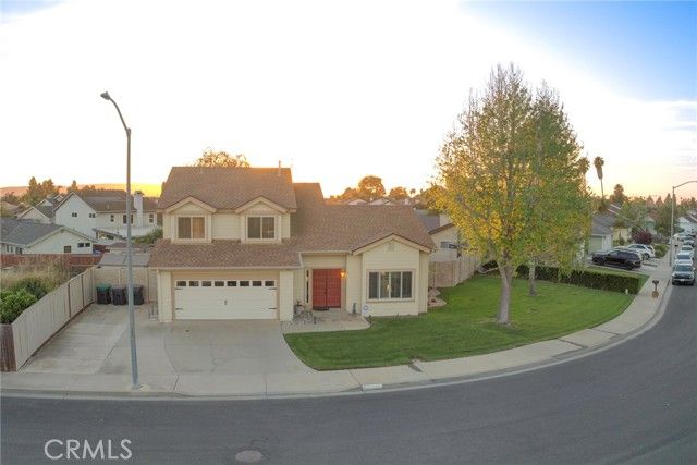 1865 Sequoia, Santa Maria, CA 93454