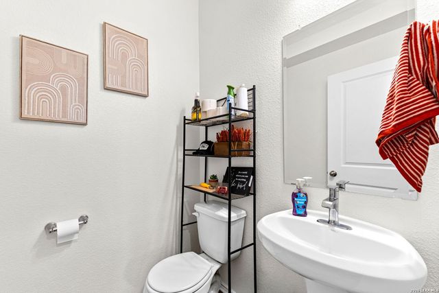 1029 Santiam St, Georgetown, TX 78626