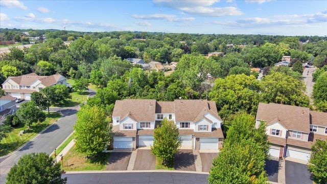 4560 Blaylock Way 4303, Inver Grove Heights, MN 55076