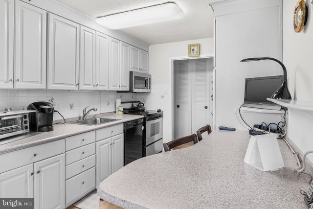 1001-EC808 CITY AVE, Wynnewood, PA 19096