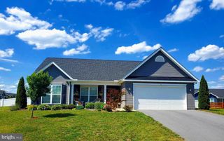 21 ARISTIDES WAY, Martinsburg, WV 25404