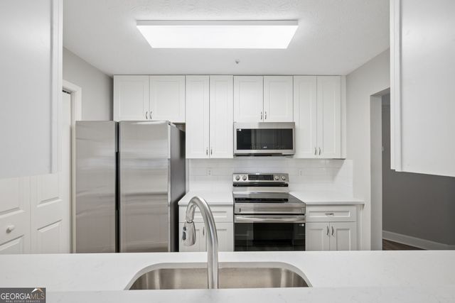 5933 Trent Walk Drive, Lithonia, GA 30038