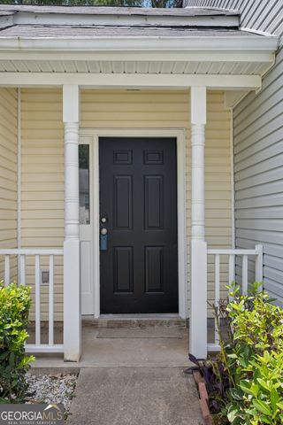 5933 Trent Walk Drive, Lithonia, GA 30038