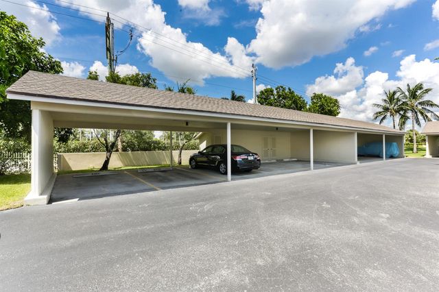 2306 FAIRWAY Drive S, Jupiter, FL 33477
