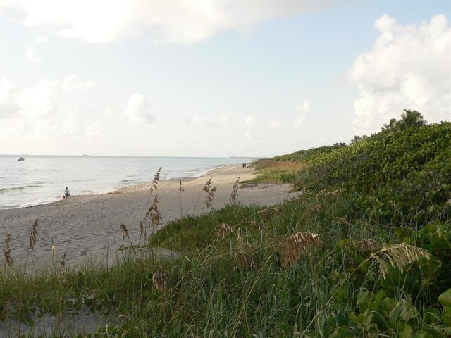 2306 FAIRWAY Drive S, Jupiter, FL 33477