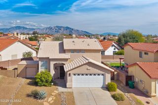 9272 N Golden Finch Avenue, Tucson, AZ 85742