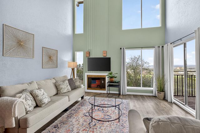 400 Hi There 104, Horseshoe Bay, TX 78657