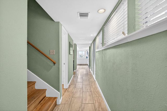 400 Hi There 104, Horseshoe Bay, TX 78657