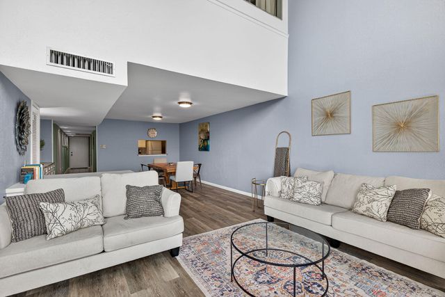 400 Hi There 104, Horseshoe Bay, TX 78657