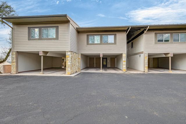 400 Hi There 104, Horseshoe Bay, TX 78657