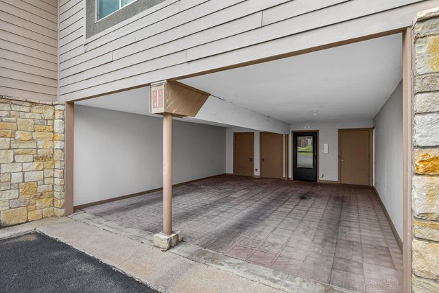 400 Hi There 104, Horseshoe Bay, TX 78657