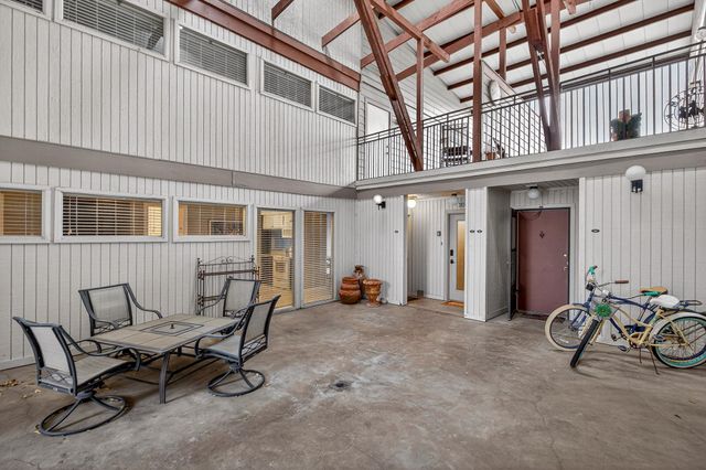 400 Hi There 104, Horseshoe Bay, TX 78657