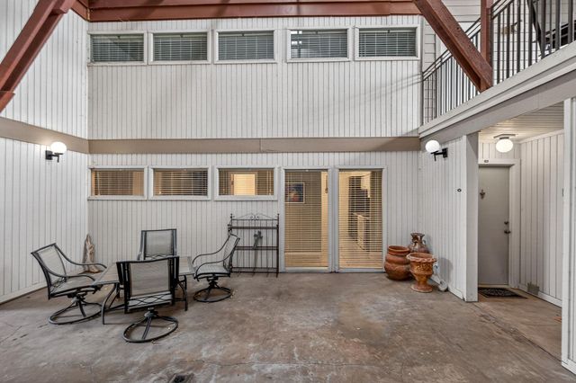 400 Hi There 104, Horseshoe Bay, TX 78657