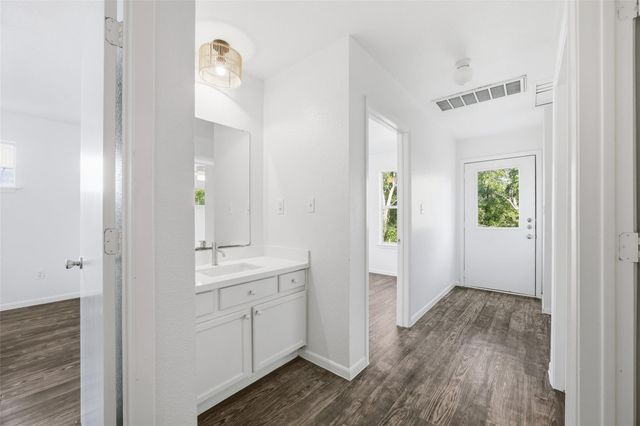 1106 Delano ST, Austin, TX 78721